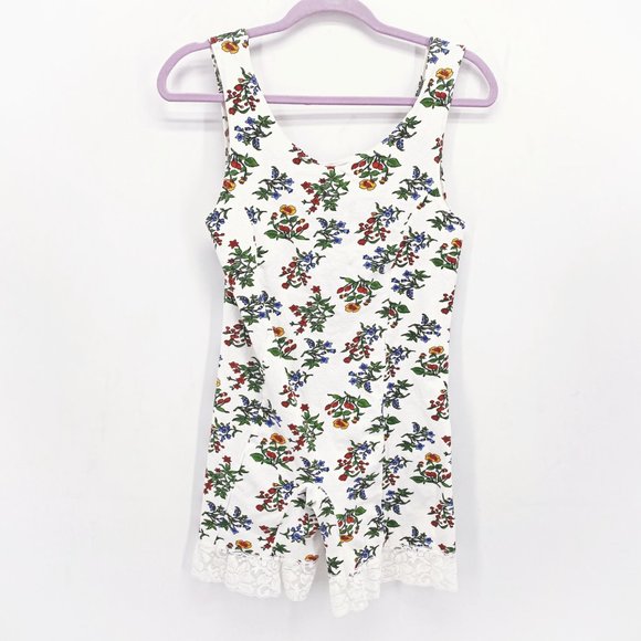 Victoria's Secret Vintage Floral Sleep Romper - Picture 5 of 6